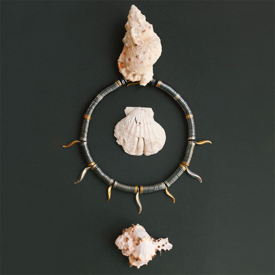 Collana girocollo con dischi in ematite FLAME | CL EMATGIR DIS